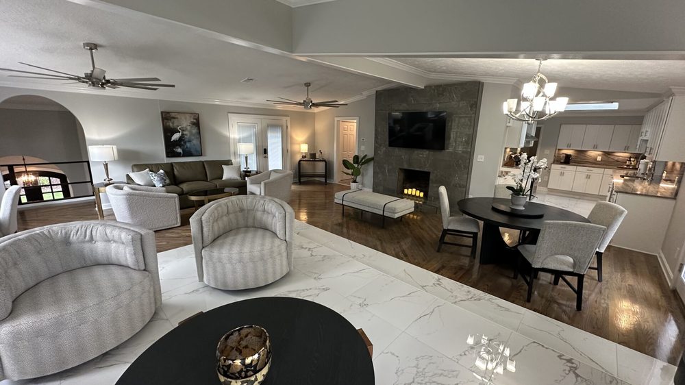 Living room toward marble fireplace