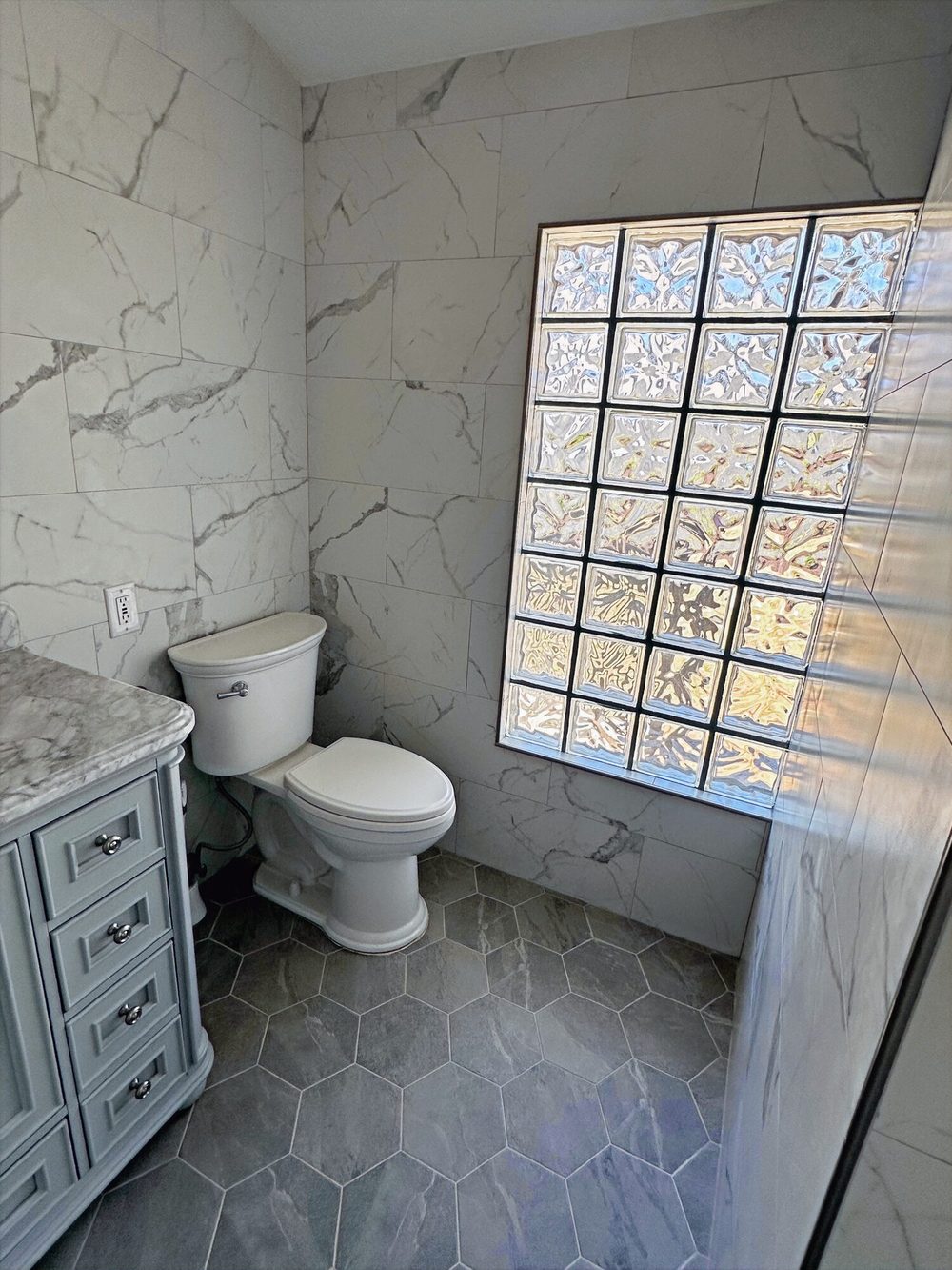 Guest powder room